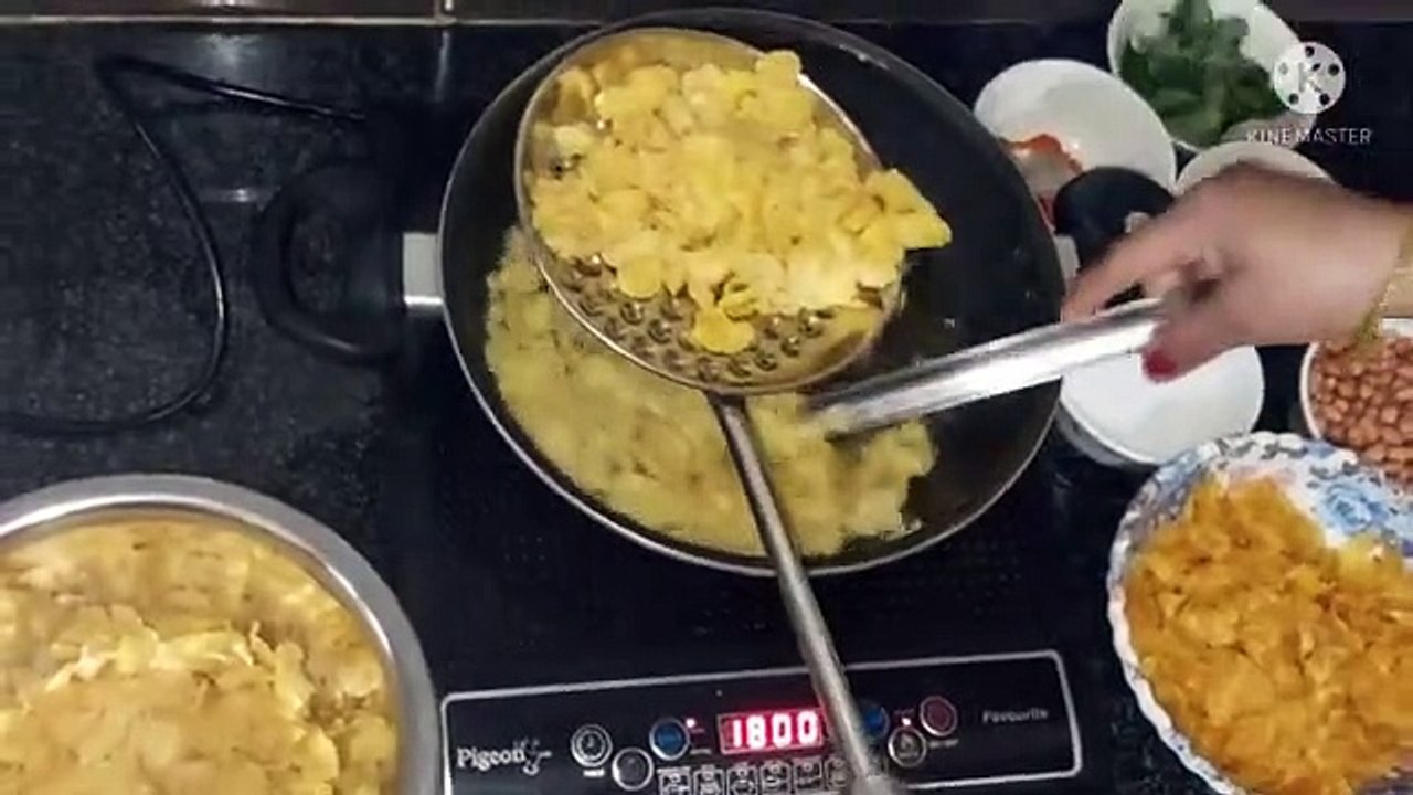 chatpata_cornflex_mixture_banaaiye_aur_Sare_mixture_recipe(360p)