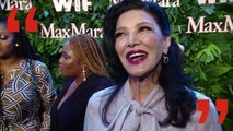 Donna, vita, libertà: l'abito di Shohreh Aghdashloo per le donne iraniane sul red carpet degli Oscar