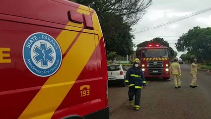 Mulher fica ferida após Gol capotar no Bairro Morumbi