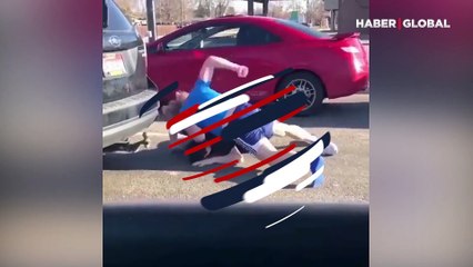 ABD'den bir garip görüntü: Kavga, sürücülerden birisi pes edince sonlandı