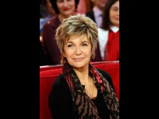 Véronique Jannot révèle ses relations pas toujours “lisses” avec sa fille adoptive Migmar