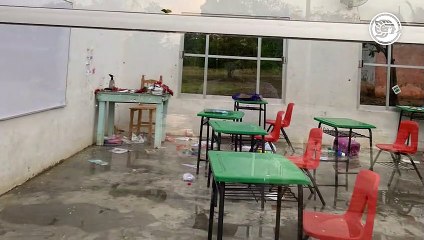 ¡Voló la lámina! tormenta y granizada destroza techo escolar en San Juan Evangelista