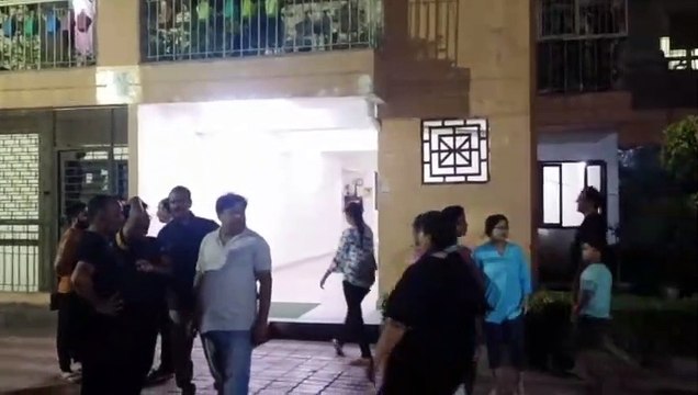 राजनगर सोसायटी के लोगों ने बच्चा चोर को दबोचकर, पुलिस के हवाले किया