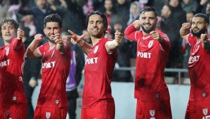 Samsunspor adım adım Süper Lig'e! Bandırmaspor'u farka boğup, yenilmezlik serisini 16 maça çıkardılar