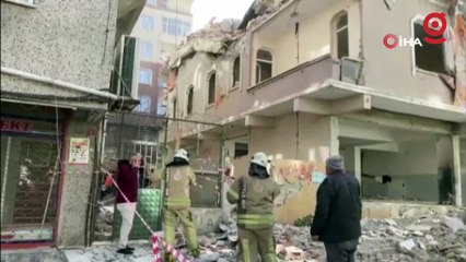 Küçükçekmece’de bir bina yıkım sırasında çöktü