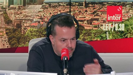 Amélie Oudéa-Castera : "On est à la tâche, dans nos temps de passage" pour les JO 2024