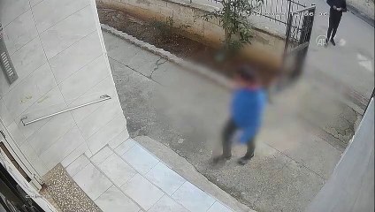 Artçı deprem korkusuna sahiplerinin giremediği evlerde hırsızlık yaptılar