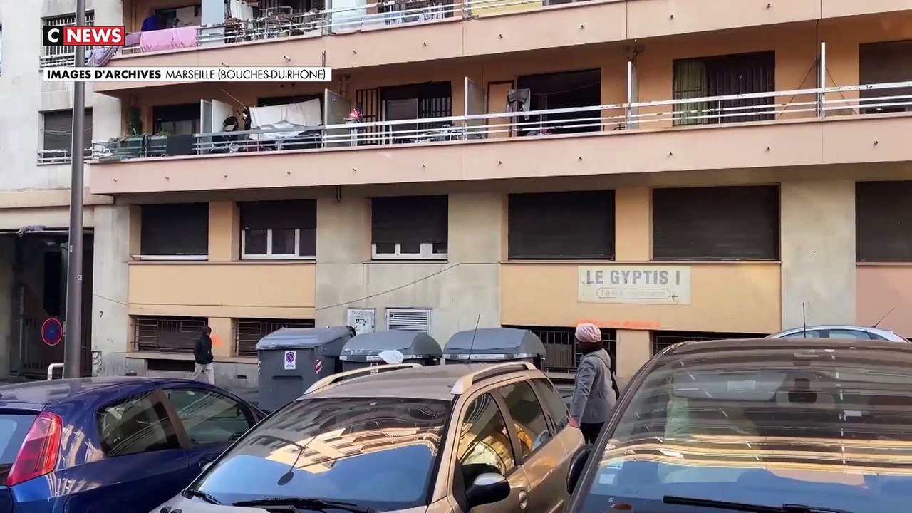 Bouches-du-Rhône: Les habitants du "Gyptis", immeuble squatté et insalubre à Marseille, vont être évacués pour raisons sanitaires - Regardez