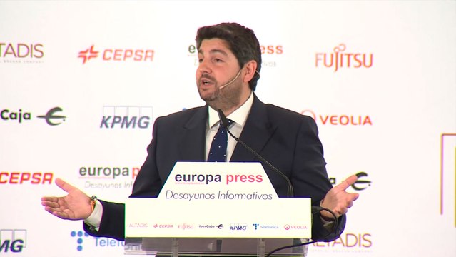 López Miras anuncia la creación de un centro de captación de inversiones de empresas nacionales y extranjeras