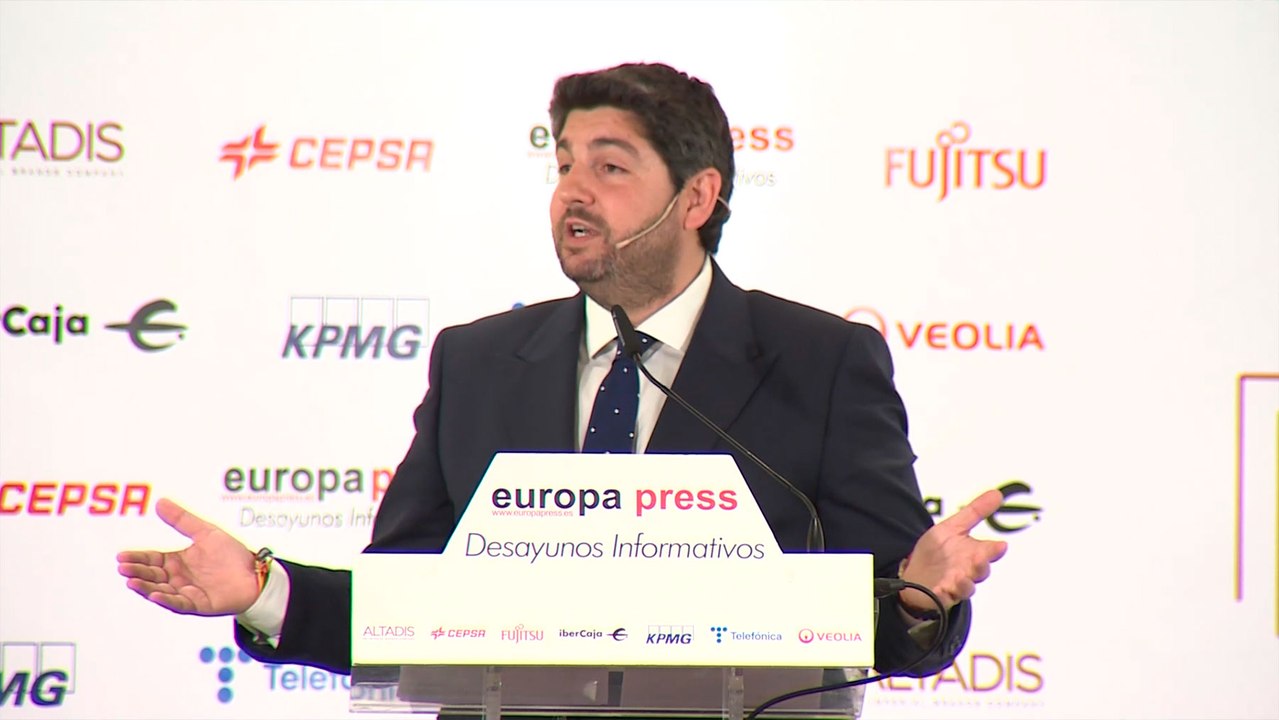 López Miras anuncia la creación de un centro de captación de inversiones de empresas nacionales y extranjeras