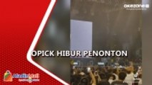 Opick Curi Perhatian Penonton saat Tampil di Pasar Musik Festival