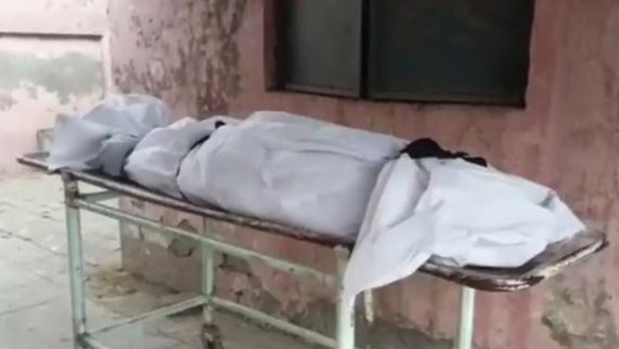 अलीगढ़: युवक की आत्महत्या से मचा हड़कंप, शौचालय में लटका मिला शव