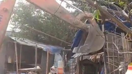 किशनगंज: भूमिहीन परिवारों की प्रशासन ने नहीं सुनी गुहार, शहर में चला प्रशासन का बुलडोजर