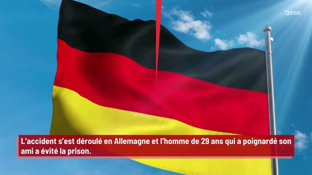 Mann sticht 11 Mal auf Freund ein: Er hat sich in der Sauna über seine Genitalien lustig gemacht