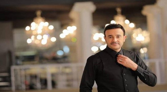 صابر الرباعي يحتفل بخطوبة نجله وسط أجواء رقص ورومانسية
