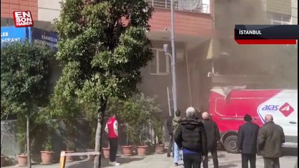 Bağcılar'da balkondan atlayarak yangından kurtuldu