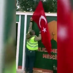 Hatay'da "bayrak" indirme krizi