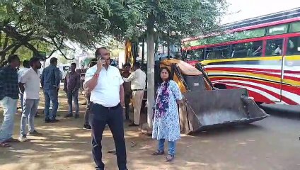 अब कलेक्टर के आदेश पर अवैध गुमटियों पर हुई कार्रवाई