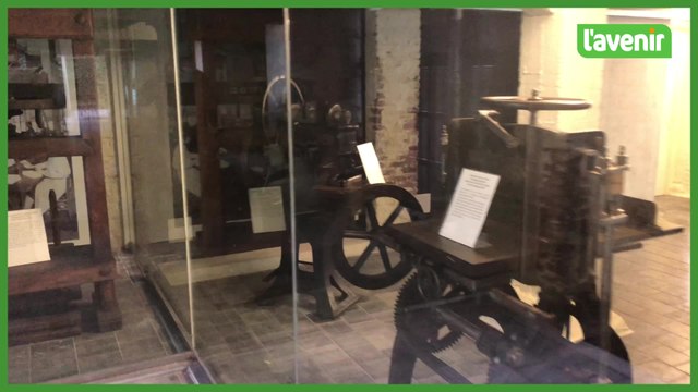 La place Hergé à Tournai, un espace communal un peu trop privé...