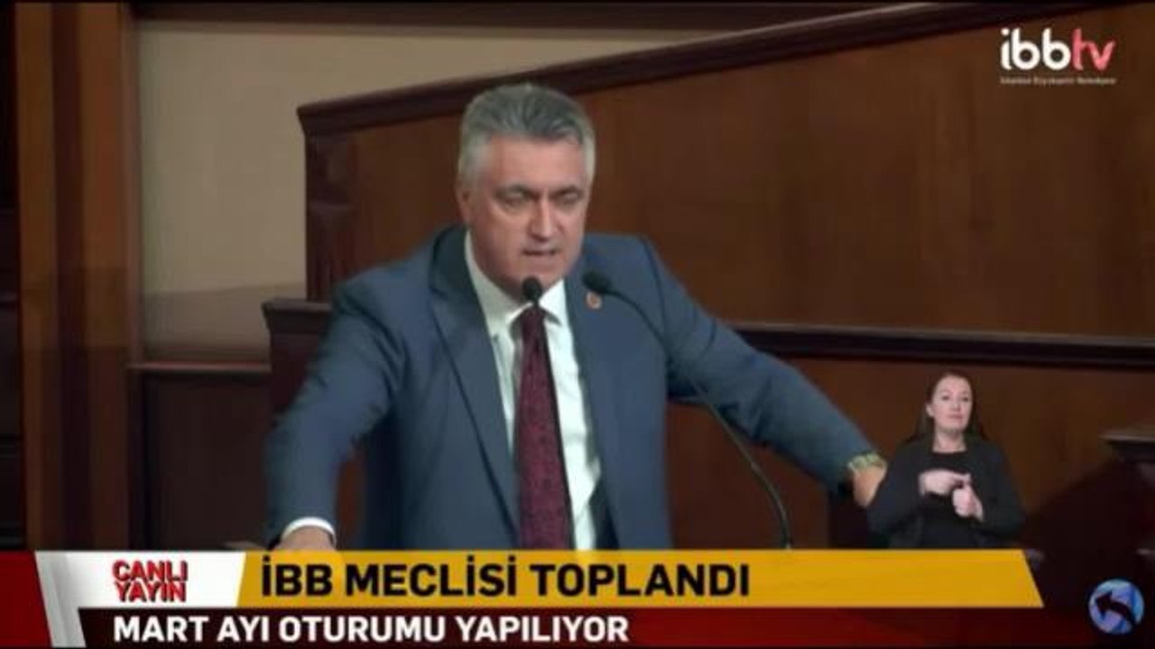 CHP'li Çakır ve İyi Parti'li Yıldız Milletvekili Aday Adaylığı İçin İbb Meclisi'nden İstifa Etti