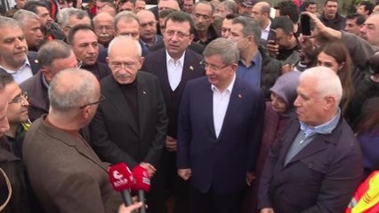 Kemal Kılıçdaroğlu'ndan Hataylı Depremzedeye: "Yıkılan Evlerinizin Tamamını Yapacağız. Ayrıca Bir Borç Ödemeyeceksiniz.