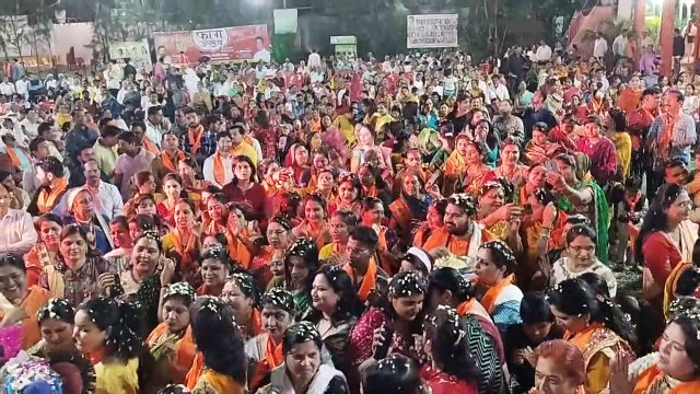 हंसदास मठ में फाग उत्सव, फूलों से होली खेली