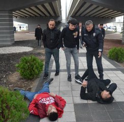 AKSARAY'DA ÇIKAN BIÇAKLI KAVGADA 4 LİSE ÖĞRENCİSİ YARALANDI