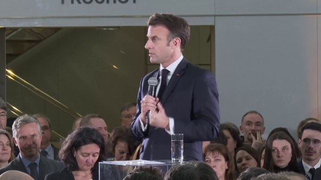 Emmanuel Macron, sur les JO de Paris 2024: Rendre baignable la Seine et la Marne, c'est l'un des héritages de ces Jeux