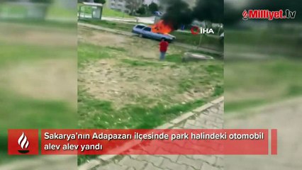 Park halindeki otomobil alev alev yandı
