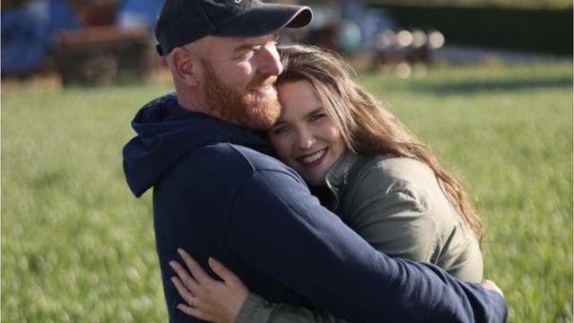 GALA VIDEO - PHOTO - Lucile (L’amour est dans le pré) enceinte de cinq mois : “Bébé bouge beaucoup”