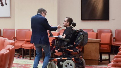 ¿Tiene 12 segundos?: No se pierda el vídeo de Patxi López rajando del ‘vago’ de Echenique