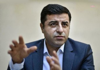 Demirtaş, Yeşil Sol Parti'nin Logosunu Paylaştı: "Renkli Çıktısını Alıp Evde Buzdolabı Kapısına, Oda Kapılarına Yapıştırın Lütfen. Ne Olduğunu...