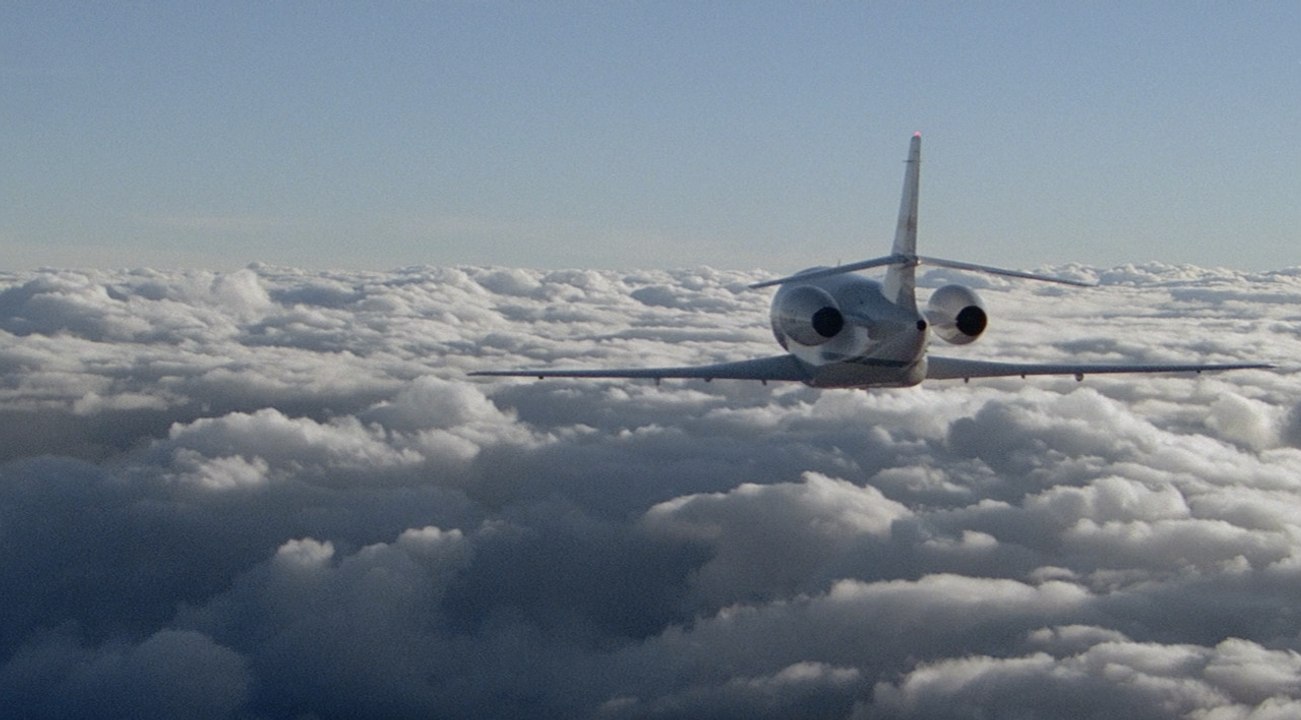 This Semi-private Jet Company Has Flights at Commercial Prices — and Just Added In-flight Cocktail Hour, New Routes, and Super-fast Wi-Fi