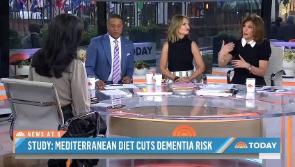 Mediterranean diet sharply cuts dementia risk, new study shows