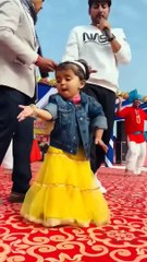 Kamar Teri left right Hale #shortvideo #cutebabydancevideo #ajayhoodasong