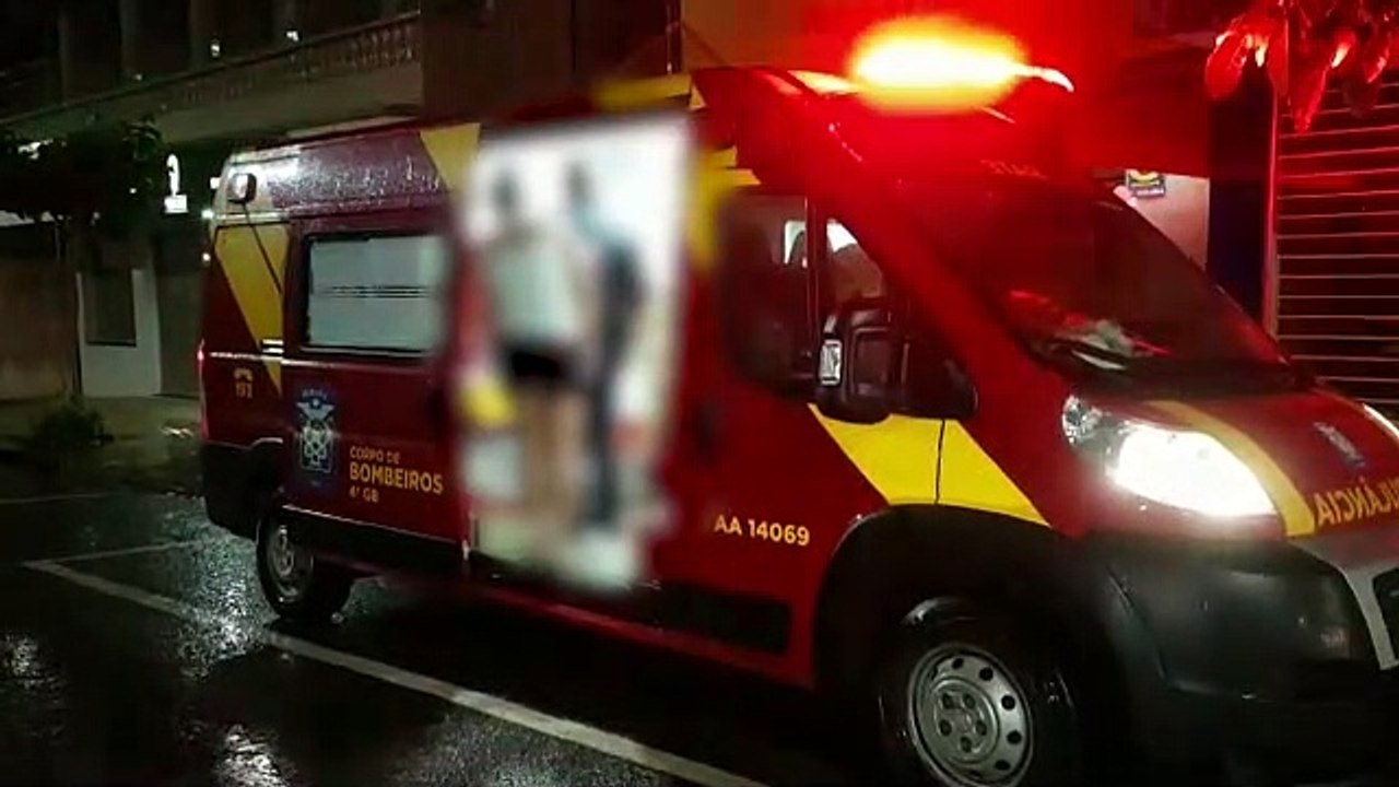 Homem fica ferido ao sofrer queda de moto Centro de Cascavel