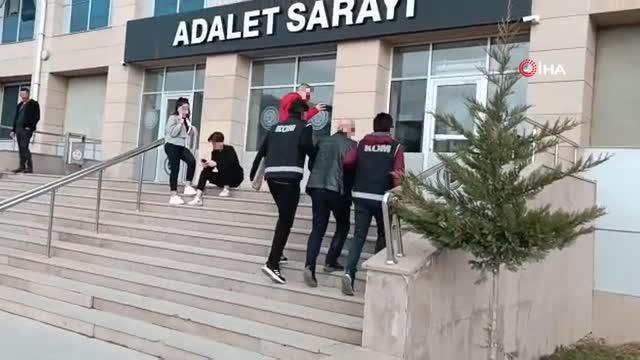 Depremde Adıyaman'da sitesi yıkılan müteahhit İran'a kaçarken yakalandı