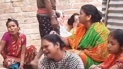 দঃদিনাজপুরঃ যুবকের ঝুলন্ত দেহ উদ্ধার ঘিরে রহস্য! কারণ নিয়ে ধন্দে পরিবার