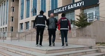 Yıkılan sitenin müteahhidi İran’a kaçarken yakalandı