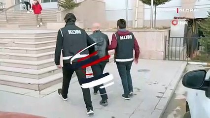 Yıkılan sitenin müteahhidi İran'a kaçarken yakalandı