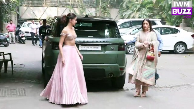 Ananya Panday & Bhavna Panday at Alanna Panday's mehendi ceremony