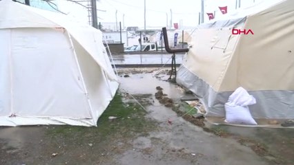 Eğriçay'da çadır kent yağmur sularıyla doldu