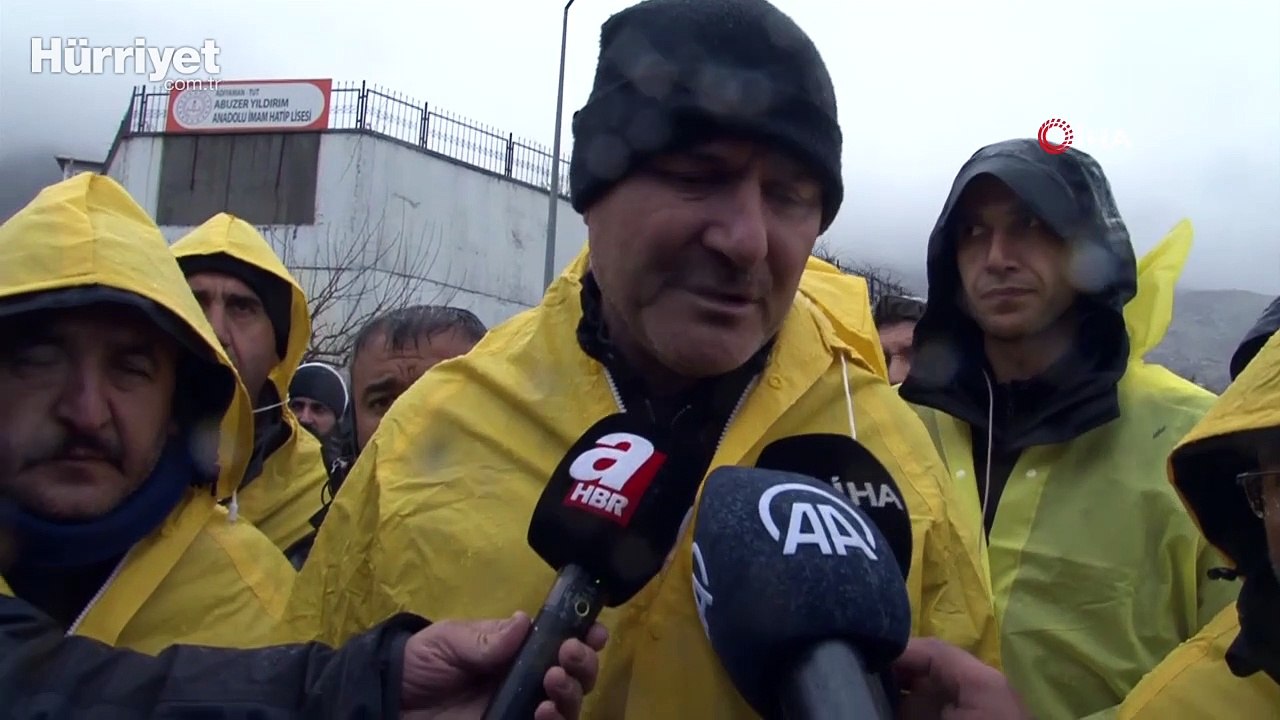 İçişleri Bakanı Süleyman Soylu: 163 kişilik arama kurtarma ekibimiz çalışıyor