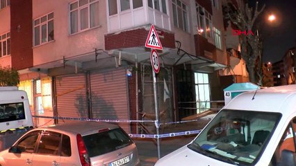 İstanbul’daki hasarlı binada çatlayan balkon sokağa sarkıyor: “Buradan geçmeyin çökecek”