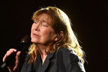 Jane Birkin au plus mal : « Je ne vais pas bien du tout »… Omoplate cassée, cheville brisée, révélations sur son état de santé