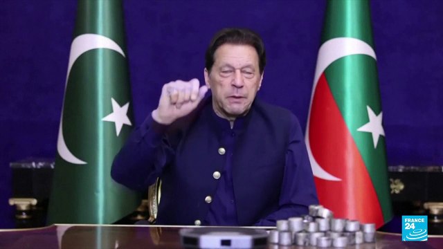More clashes in Pakistan as police try to arrest Imran Khan