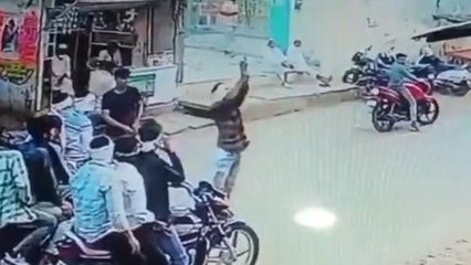 दतिया: युवक ने दिनदहाड़े लहराया कट्टा,सोशल मीडिया पर वीडियो हुआ वायरल