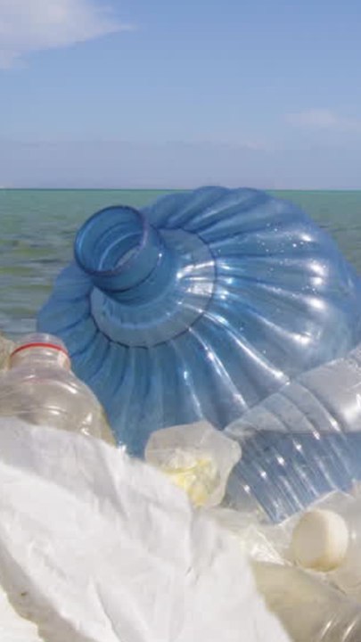 CAM - Plastic Odyssey : un tour du monde pour démocratiser le recyclage et lutter contre la pollution plastique