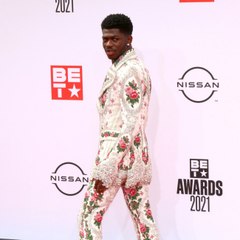 Lil Nas X says sorry to trans community