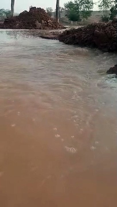 मैन पाइप लाइन का ज्वाइंट नहीं झेल पाया पानी का...